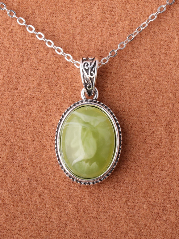 Silver with green oval Necklace (Silver)