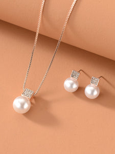 Silver pearl necklace & Earring set