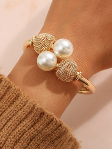 Pearl & Gold Bangle